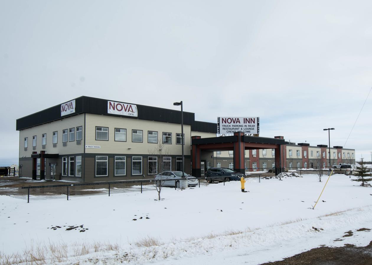Nova Inn Manning Bagian luar foto