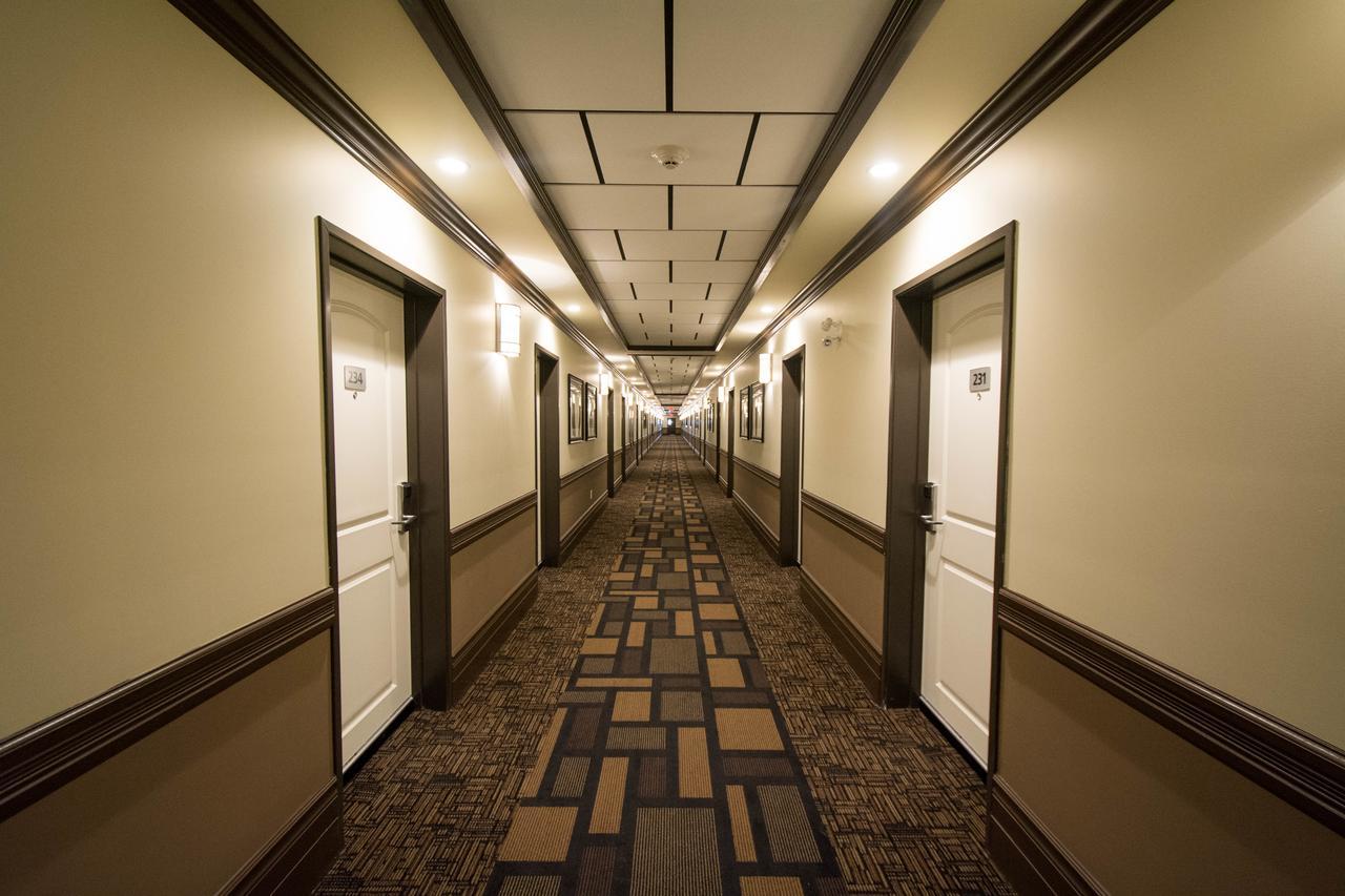 Nova Inn Manning Bagian luar foto